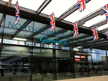 Gatwick Airport Transfers in Ravenscourt Park