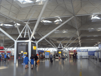 Stansted Airport Transfers in Ravenscourt Park